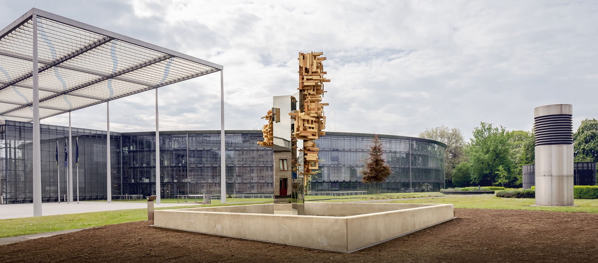 Place of Remembrance data sculpture at Bayer HQ