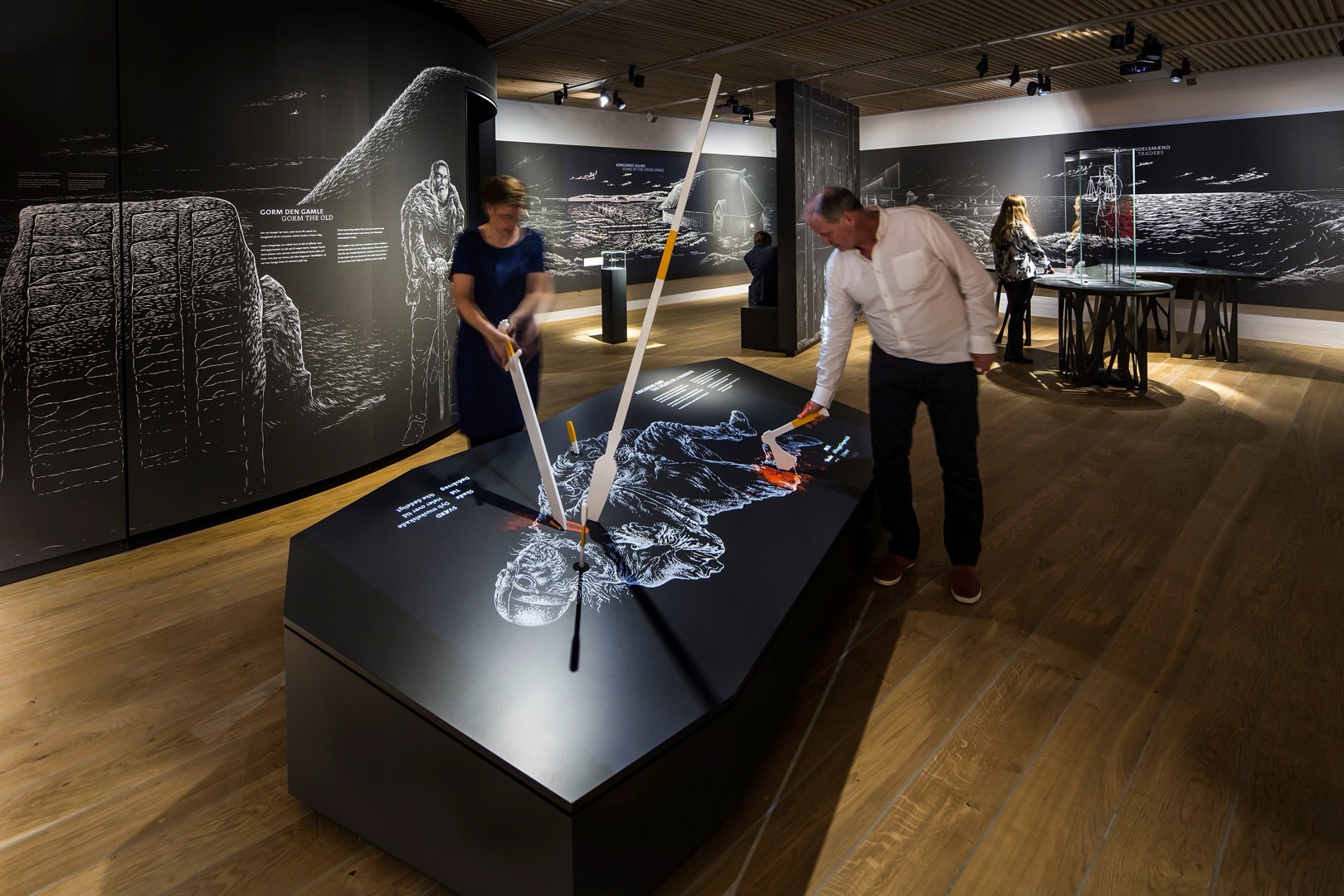 Interactive table for exploring archaeological finds